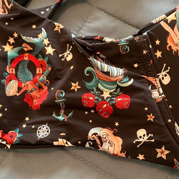 Torrid Curve Bra - Picture 7 of 9